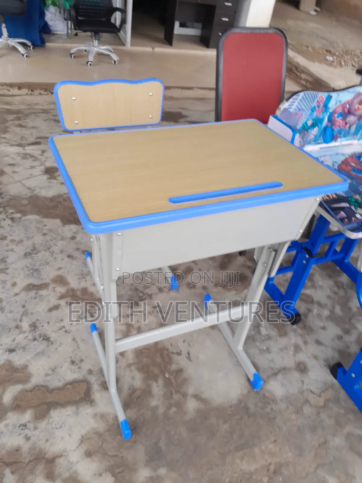 Clue Study Desk