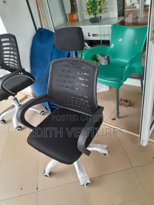 Headquarters Swivel Chair