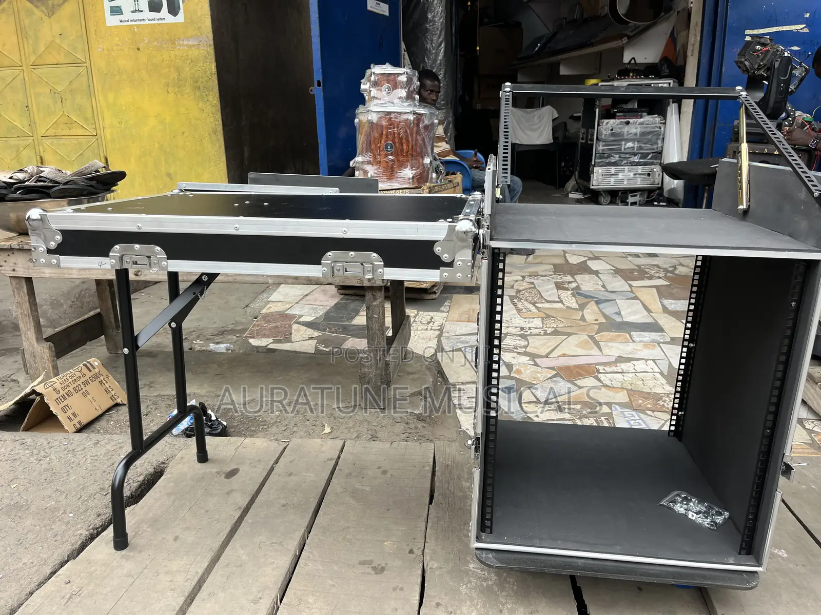 16u Amp Rack Three Doors