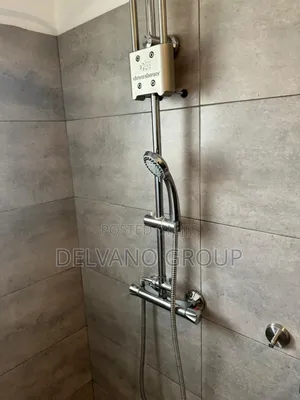 Furnished 4bdrm Townhouse / Terrace in Adenta for rent