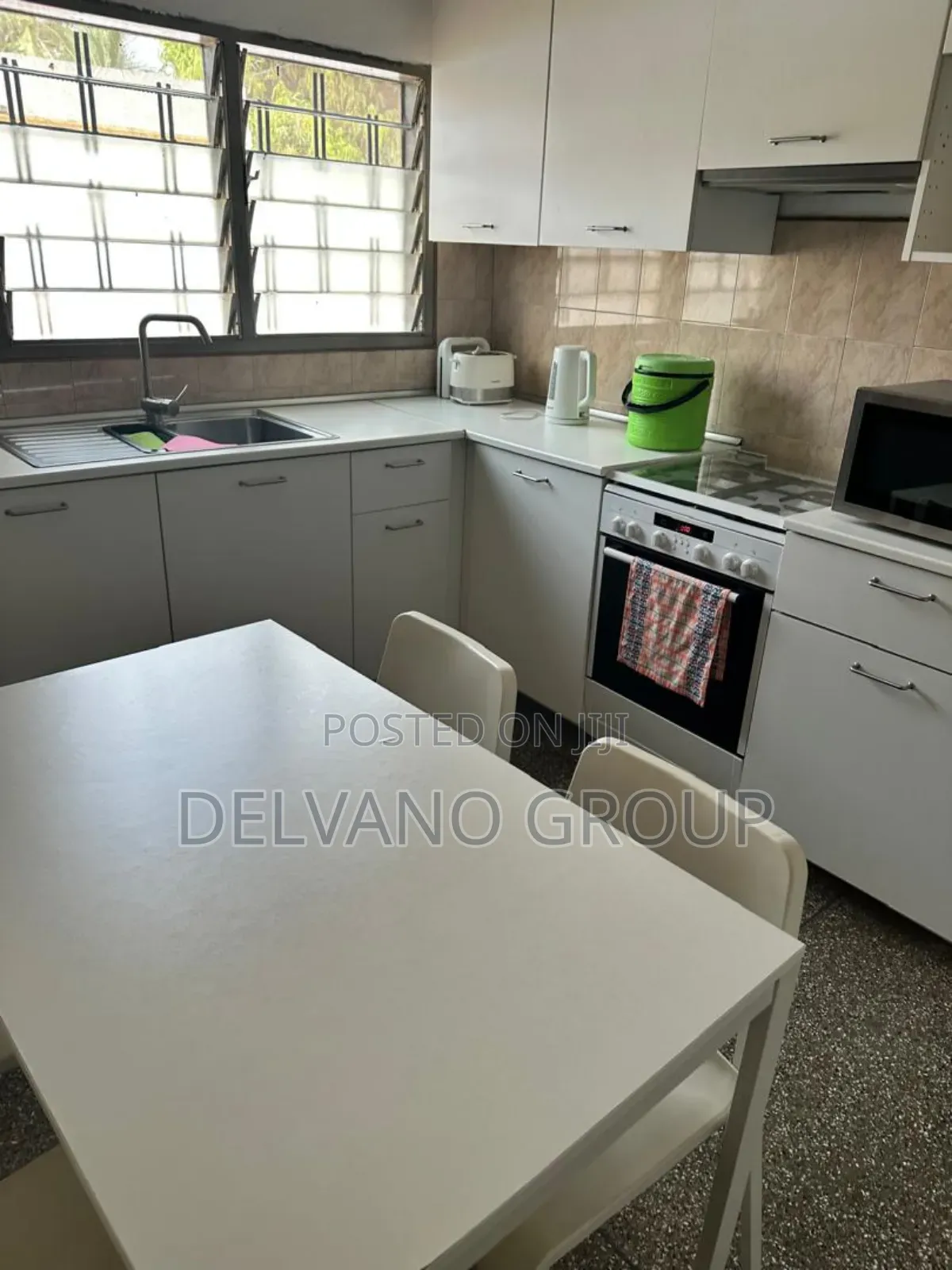 Furnished 4bdrm Townhouse / Terrace in Adenta for rent