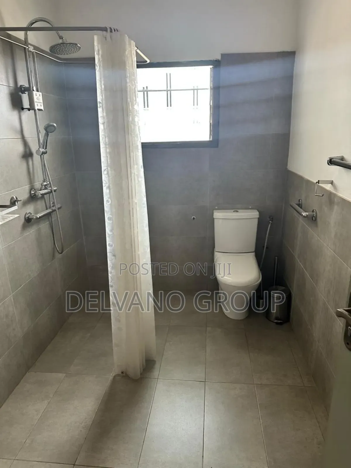 Furnished 4bdrm Townhouse / Terrace in Adenta for rent