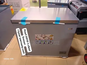 Polar Pinnacle Pearl 3070-1a Chest Freezer Cool