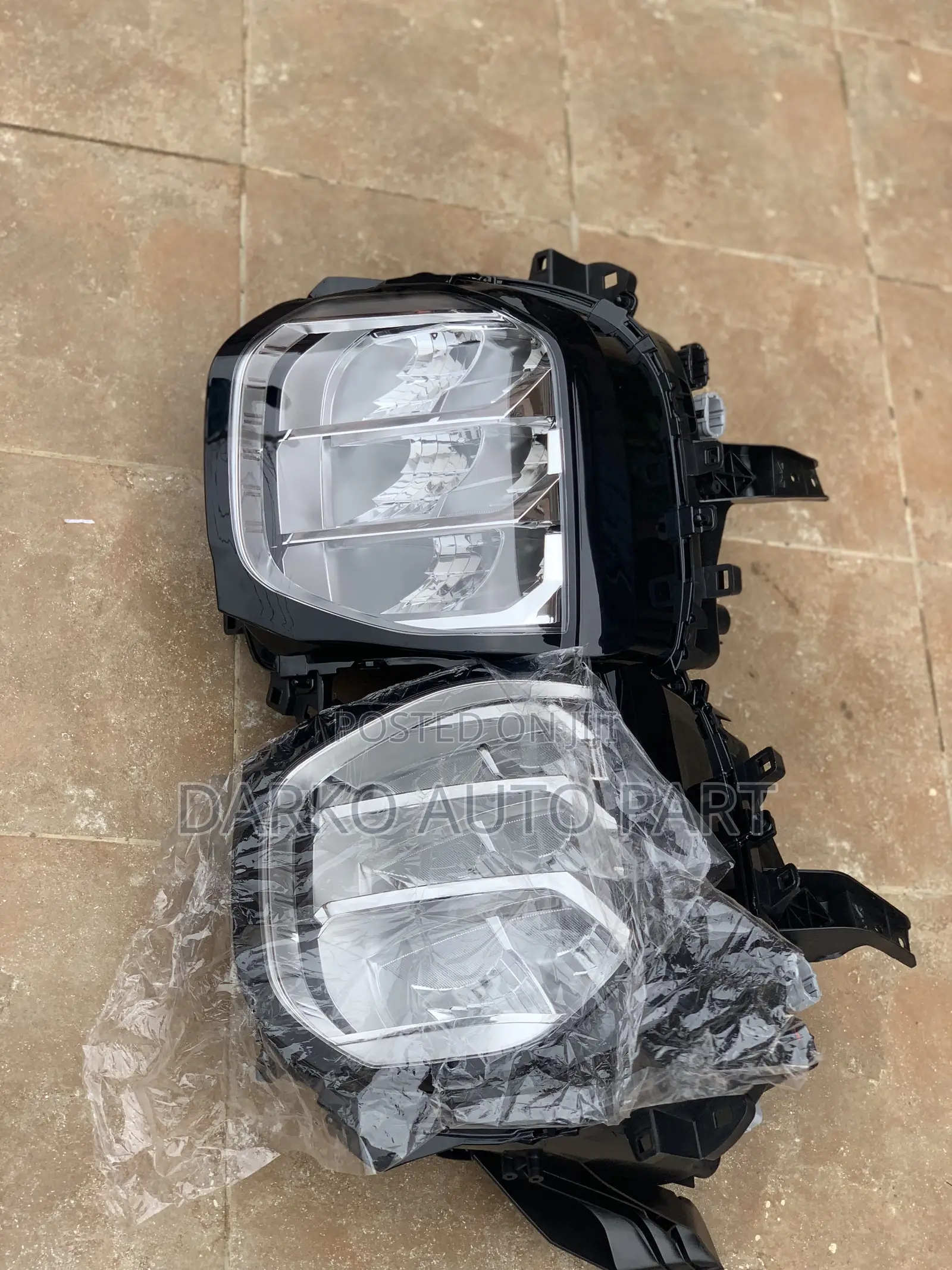 Mitsubishi Outlander 2023 Headlights Available