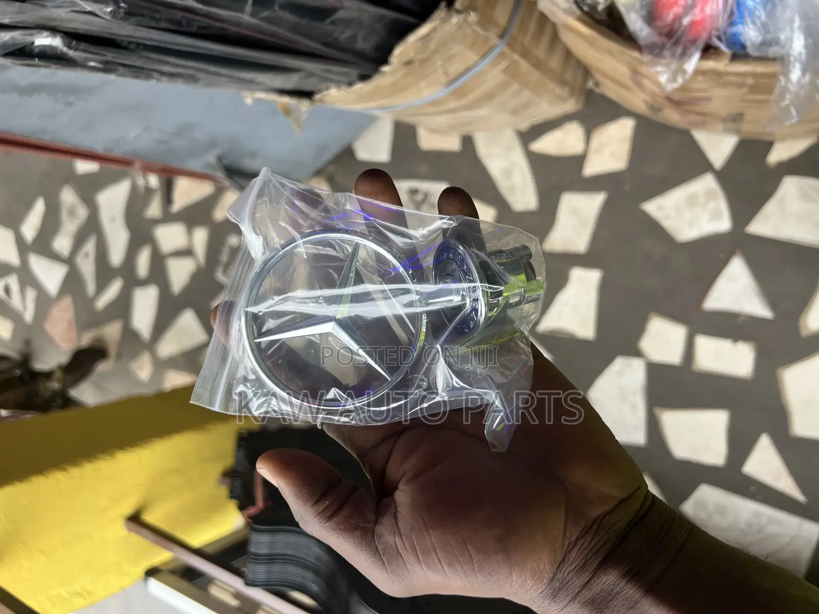 2015,2016,2017,2018,2019 Hood Logo for Mercedes Benz S Class S 550 Amg