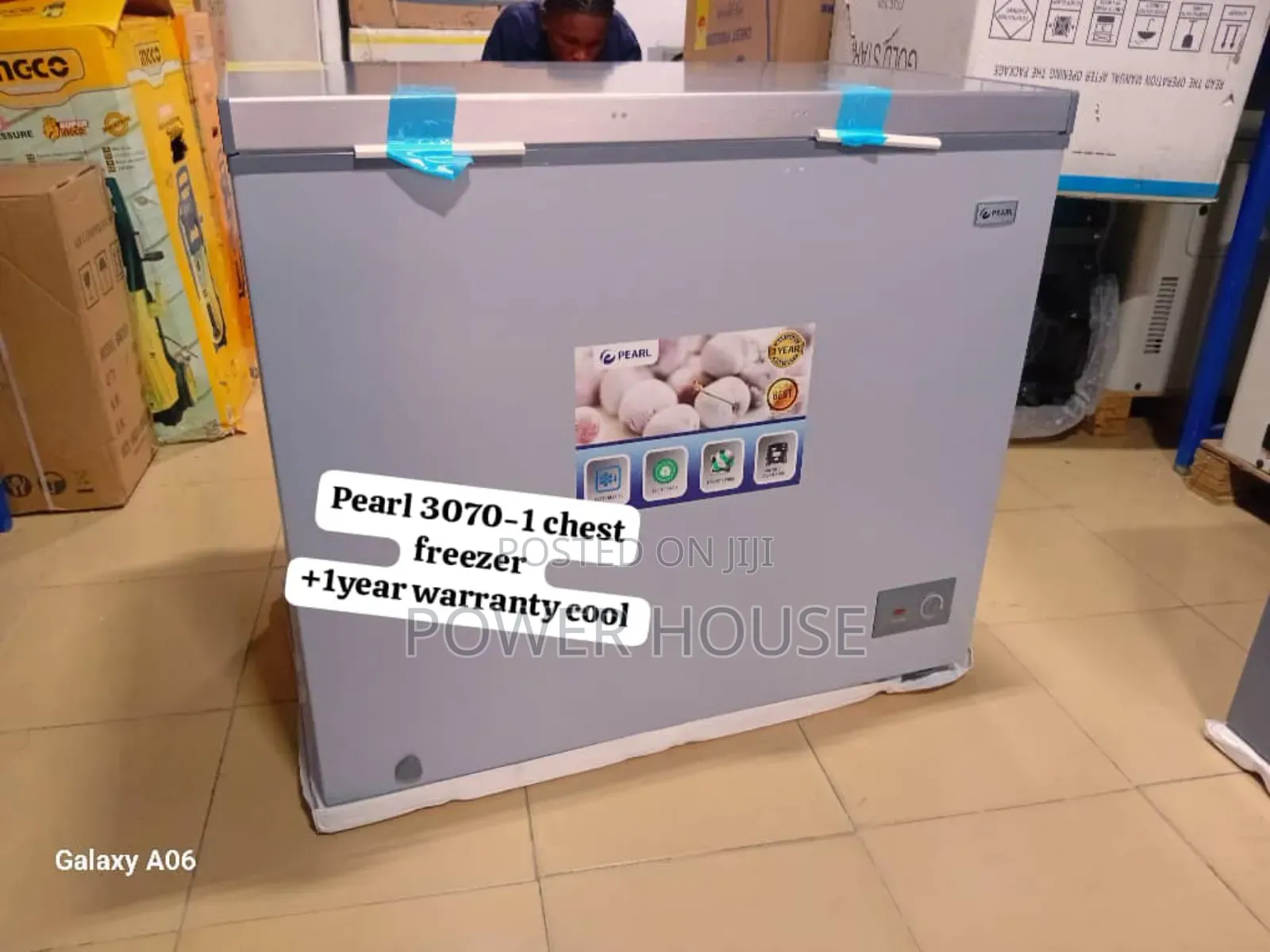 Cool Crown Pearl 3070-1a Chest Freezer Cool