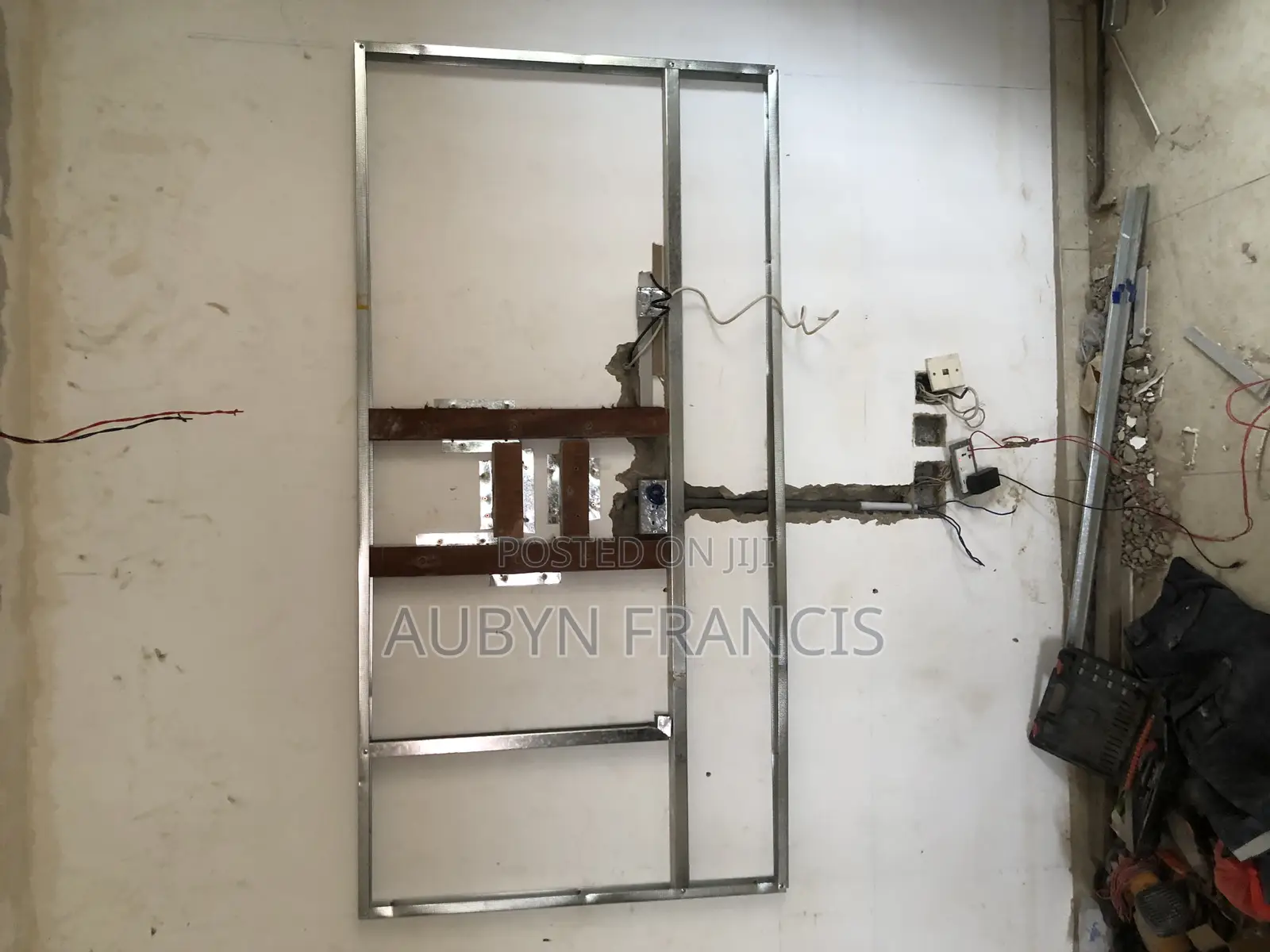 General Electrical Work and Wallpaper Installer