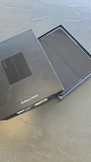 New Samsung Galaxy Z Fold4 512 GB Black