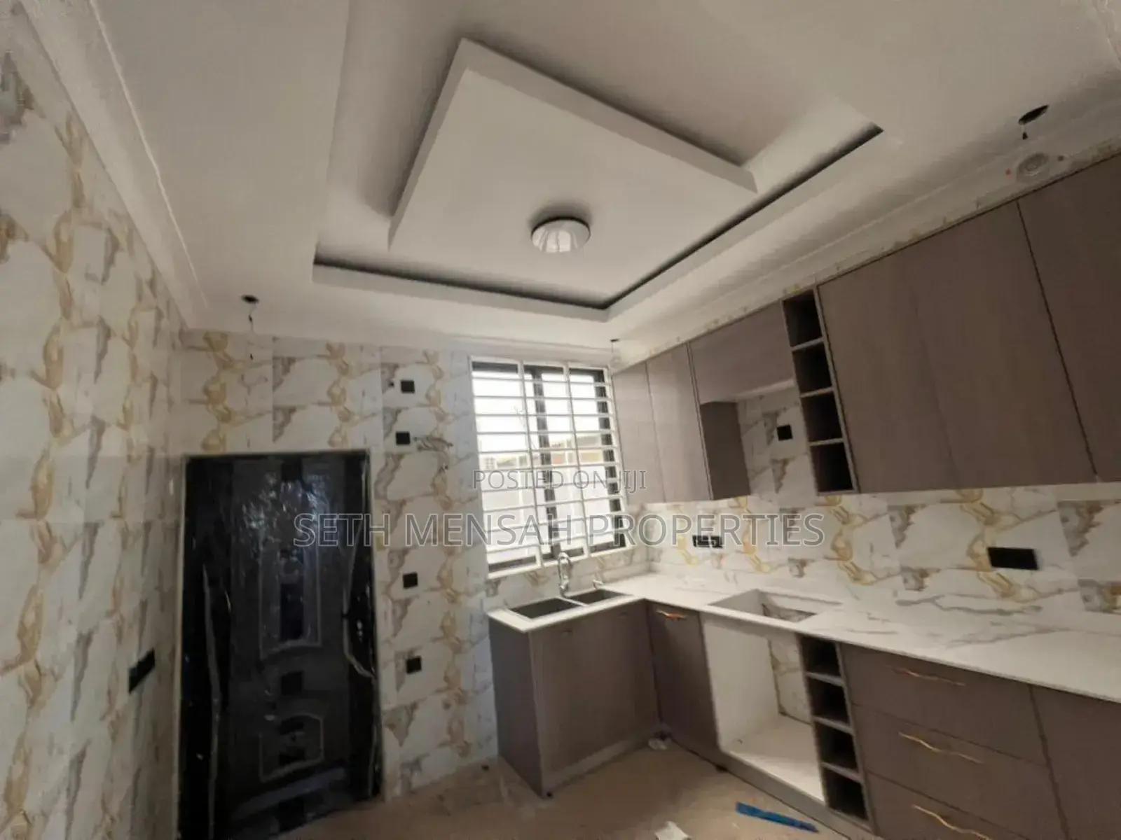 4bdrm House in Baatsona Total for sale