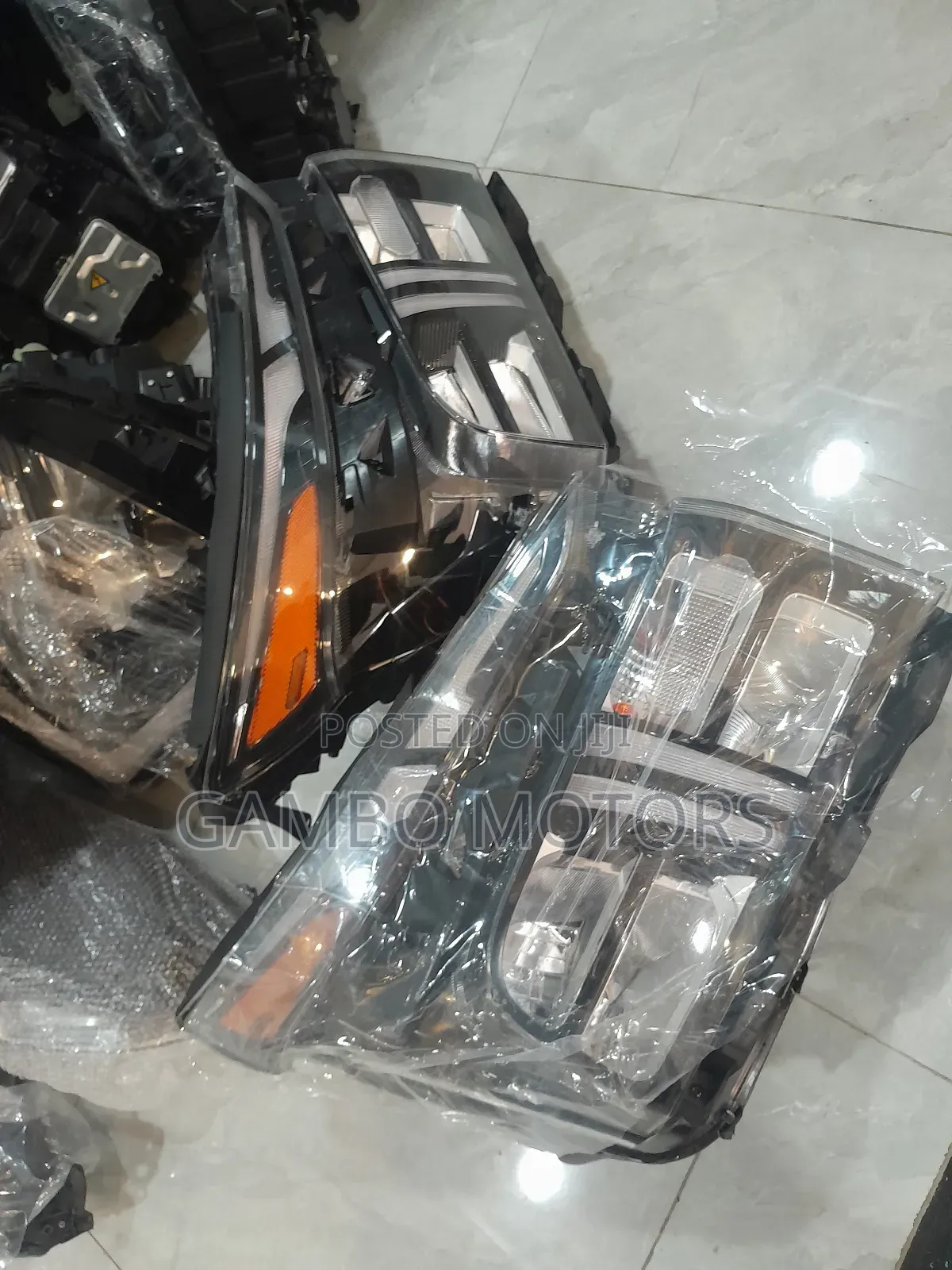 Hyundai Santafe 2023 Headlight Pair