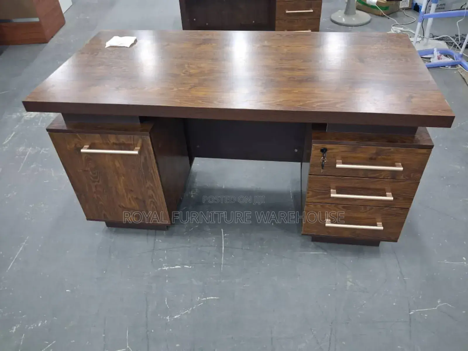 Executive Foreign Office Desk Table