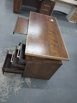 High Quality Foreign Desk Table for Office