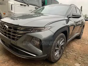 Hyundai Tucson 2023 Silver