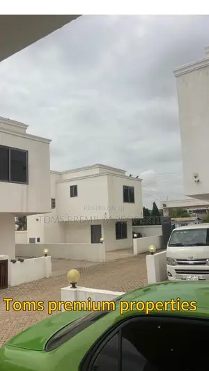2bdrm Duplex in School Junction, Ashaley Botwe for rent