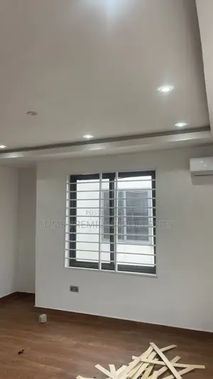 2bdrm Duplex in School Junction, Ashaley Botwe for rent