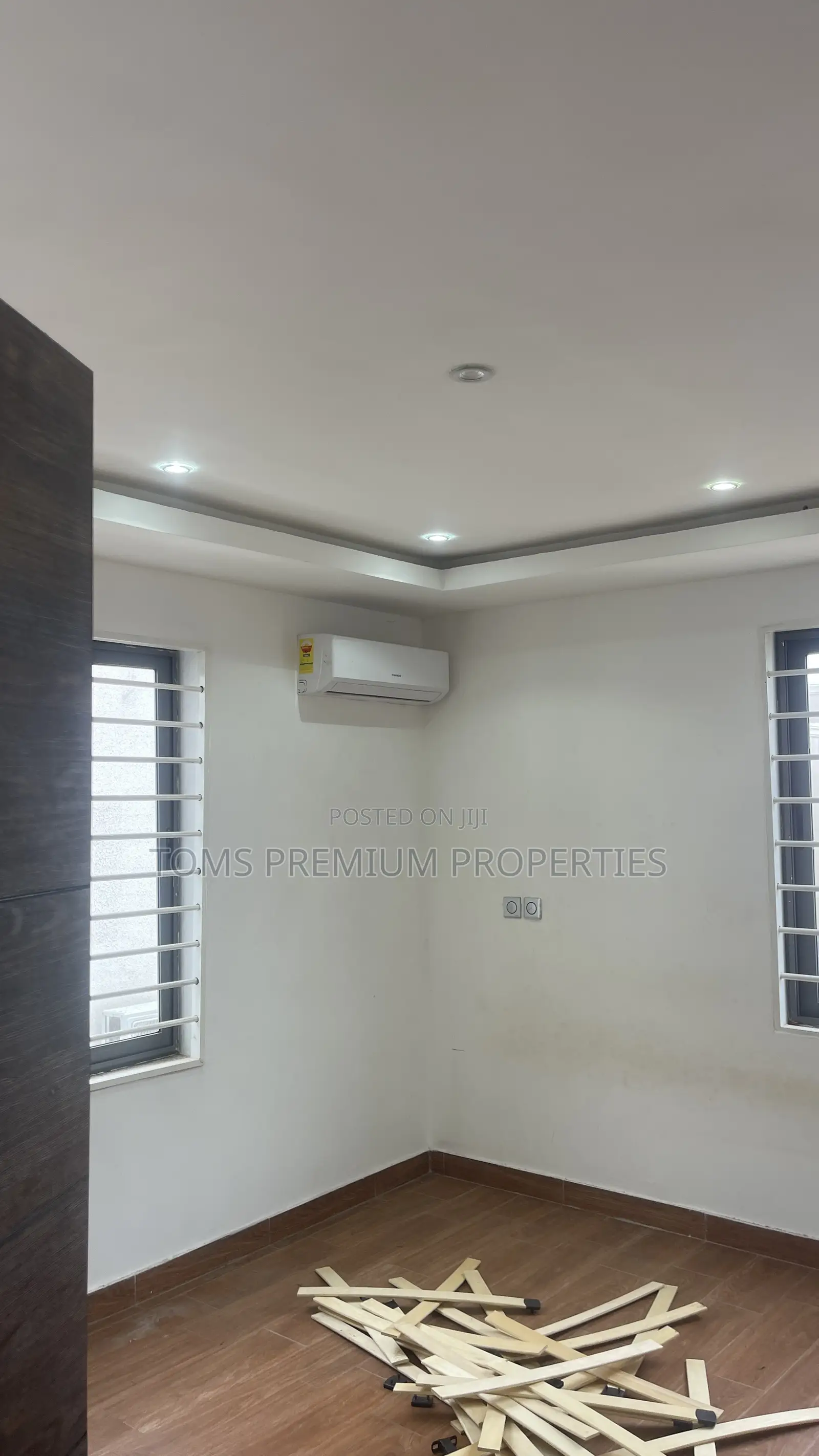 2bdrm Duplex in School Junction, Ashaley Botwe for rent
