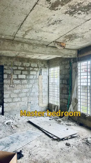 4bdrm Duplex in Toms Premium, Kwabenya for sale