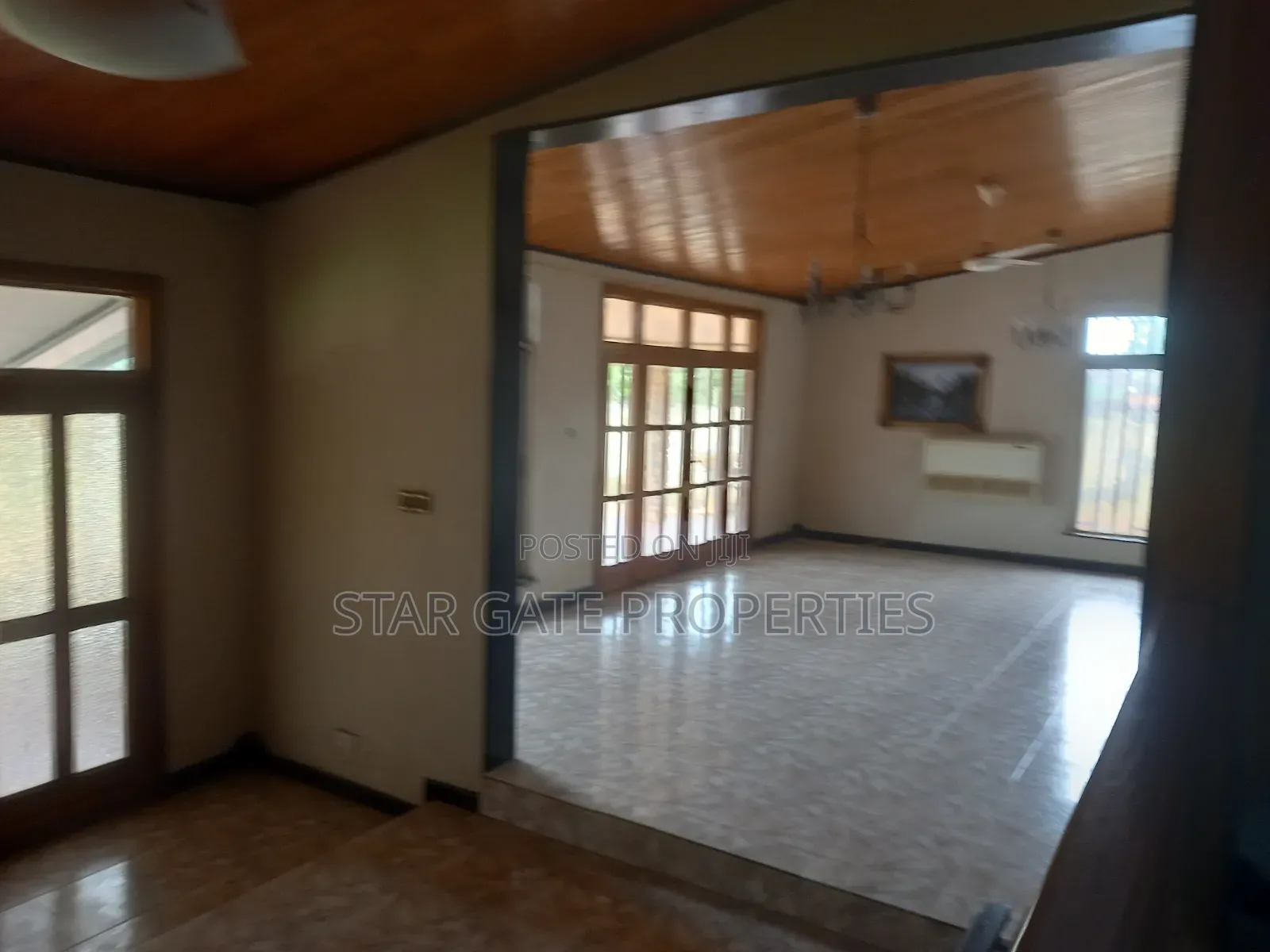6bdrm House in Atasomaso, Kumasi Metropolitan for sale
