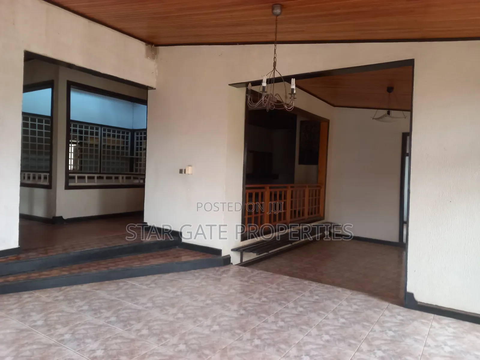 6bdrm House in Atasomaso, Kumasi Metropolitan for sale