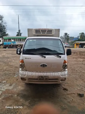 Freezer Kia Bongo 3 2005 White