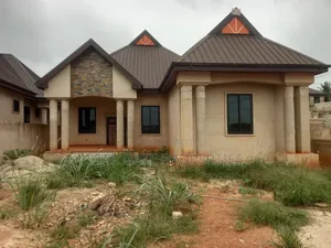 4bdrm House in Santasi Nkoransa., Kumasi Metropolitan for sale