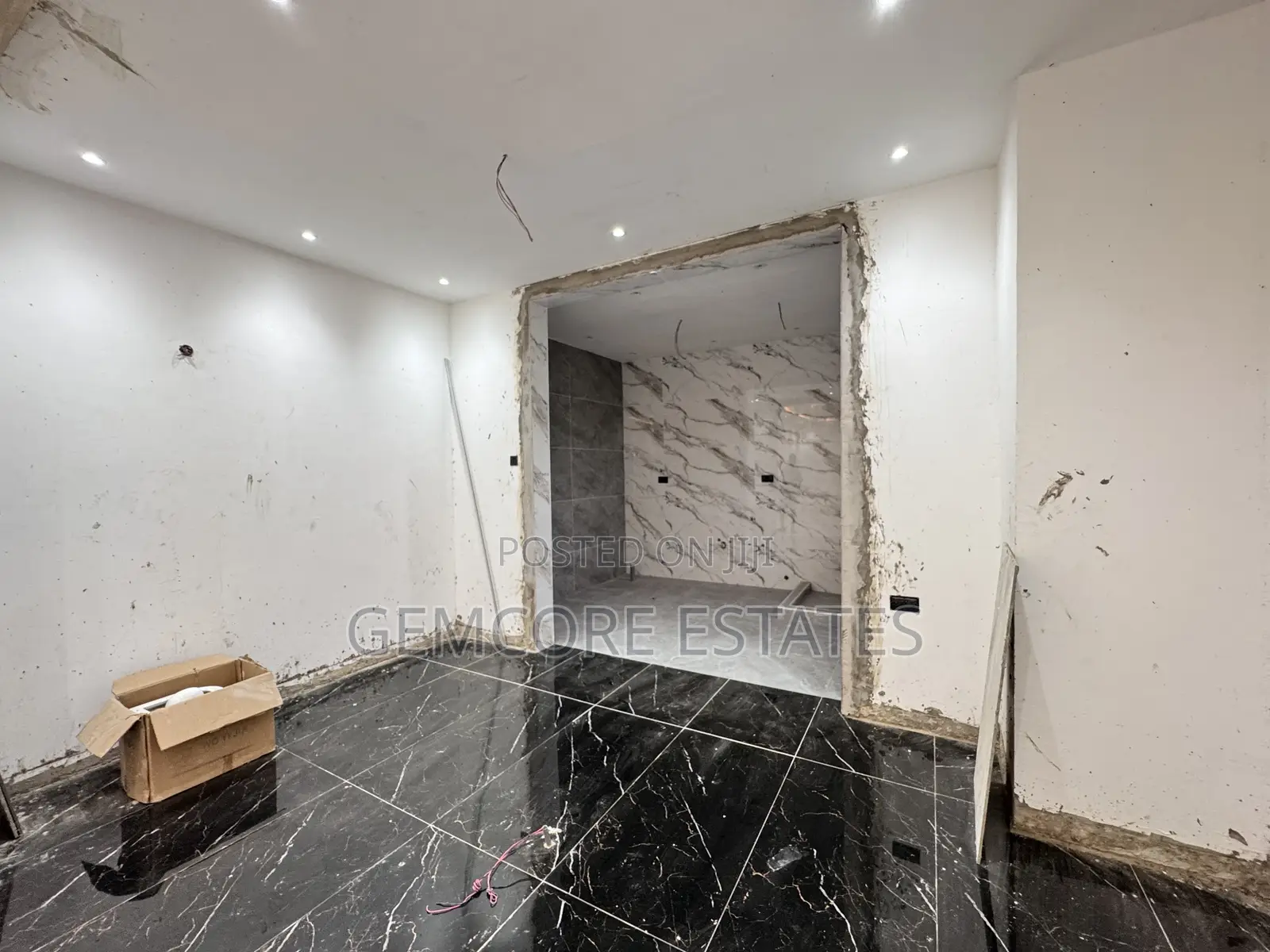 4bdrm House in Nanakrom, Ashaley Botwe for sale