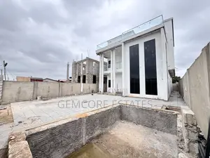 4bdrm House in Nanakrom, Ashaley Botwe for sale