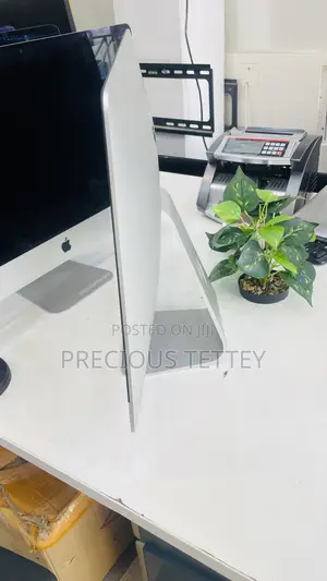 Desktop Computer Apple iMac 8GB Intel Core I5 HDD+SSD 1T
