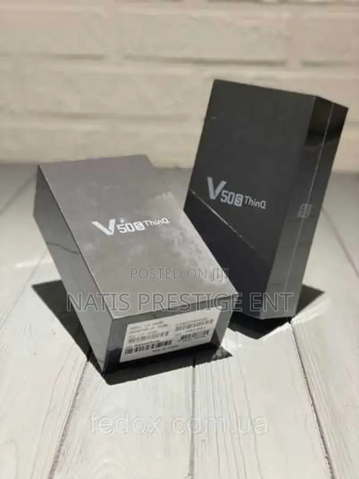New LG V50 ThinQ 5G 128 GB Black