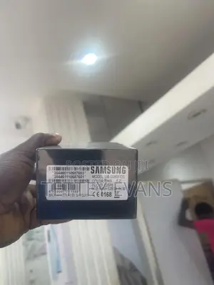 New Samsung Galaxy S20 128 GB Black