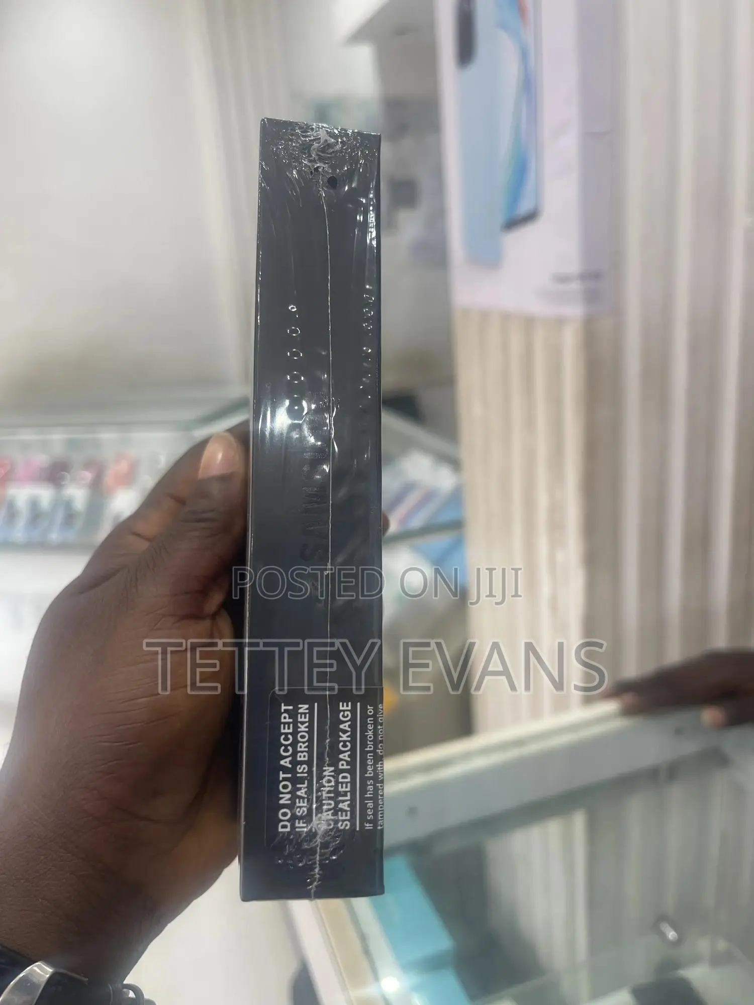 New Samsung Galaxy S22 5G 256 GB Black