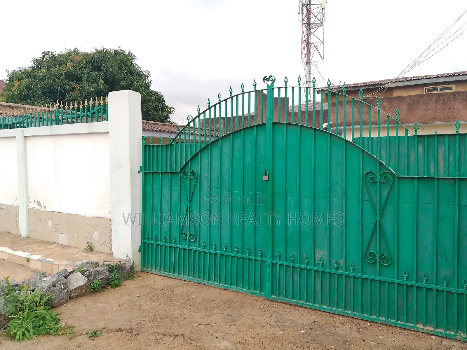 1bdrm Apartment in Community 18 Area, Spintex for rent