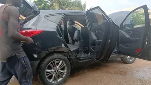 Hyundai Tucson GLS AWD 2015 Black
