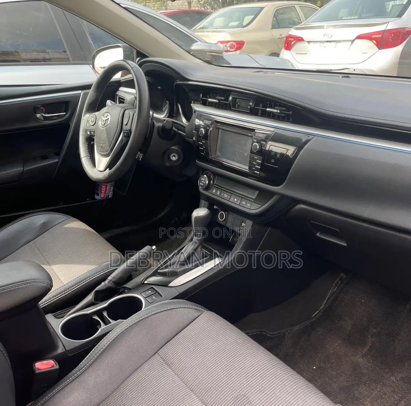 Toyota Corolla S 4dr Sedan (1.8L 4cyl CVT) 2014 White