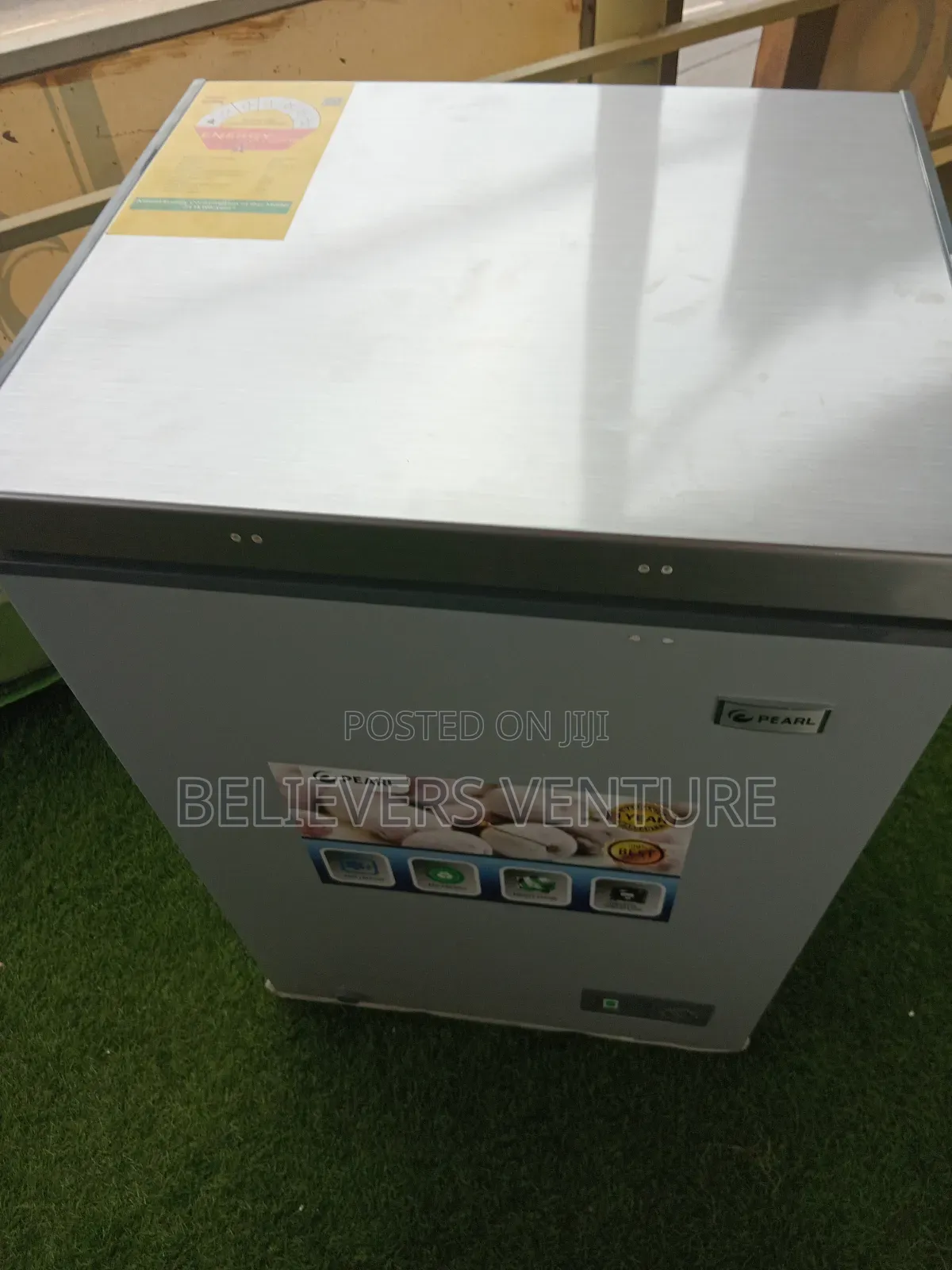 Exceptional Lighting Pearl Mini Chest Freezer 98l Pearl