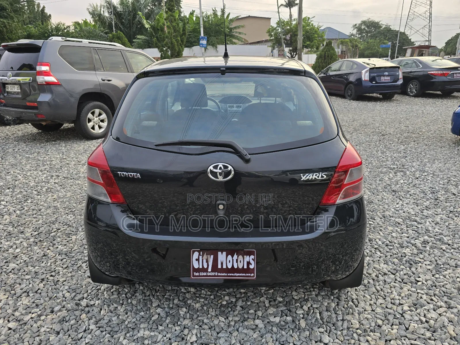 Toyota Yaris LE Hatchback 5dr 2013 Black