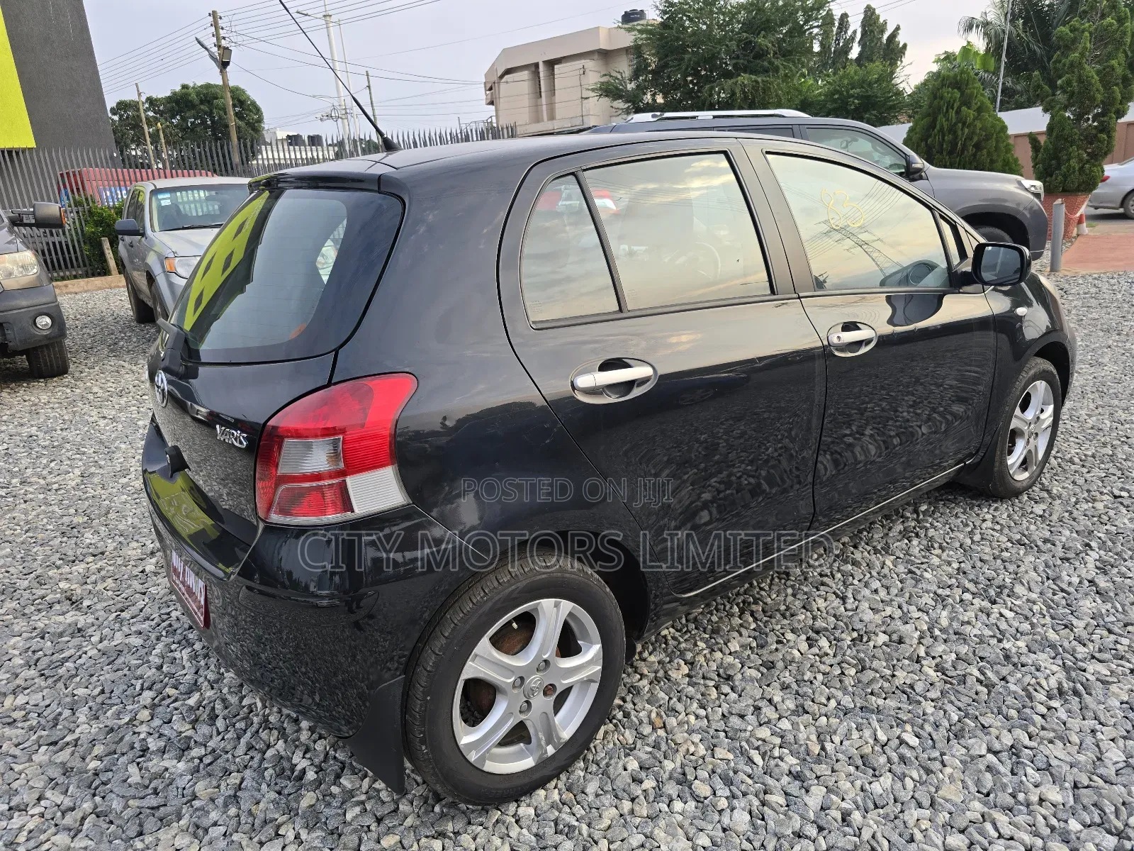 Toyota Yaris LE Hatchback 5dr 2013 Black