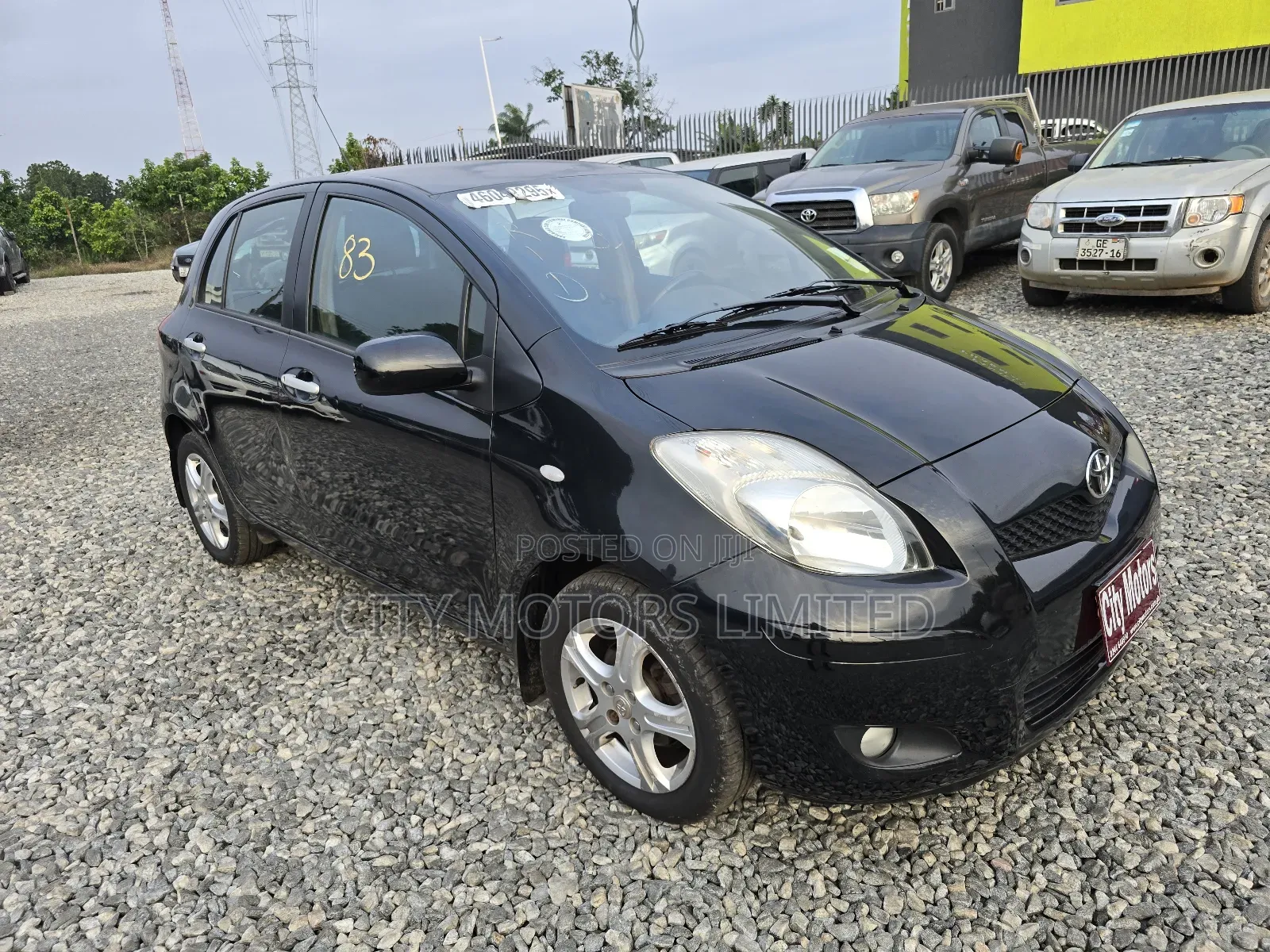 Toyota Yaris LE Hatchback 5dr 2013 Black
