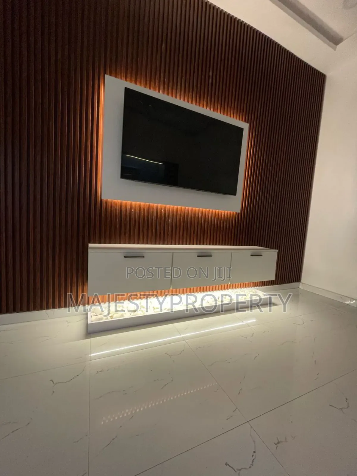 Furnished 2bdrm Apartment in Osu for rent