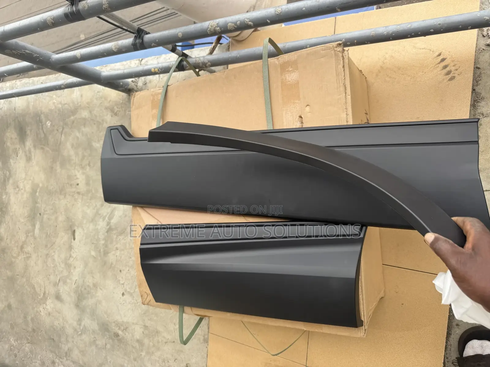 2017-20 Honda Crv  Door Lower Hexterior Molding Panel For