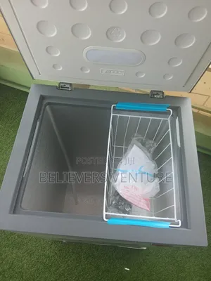 Spacious Interior Pearl Fridge Freezer 98l Freezer