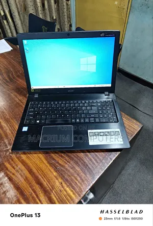 Laptop Acer Aspire E5-576 6GB Intel Core I3 SSD 256GB