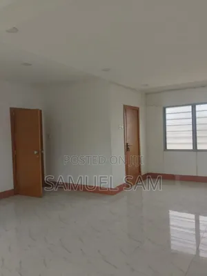 3bdrm House in Com.11, Tema Metropolitan for rent