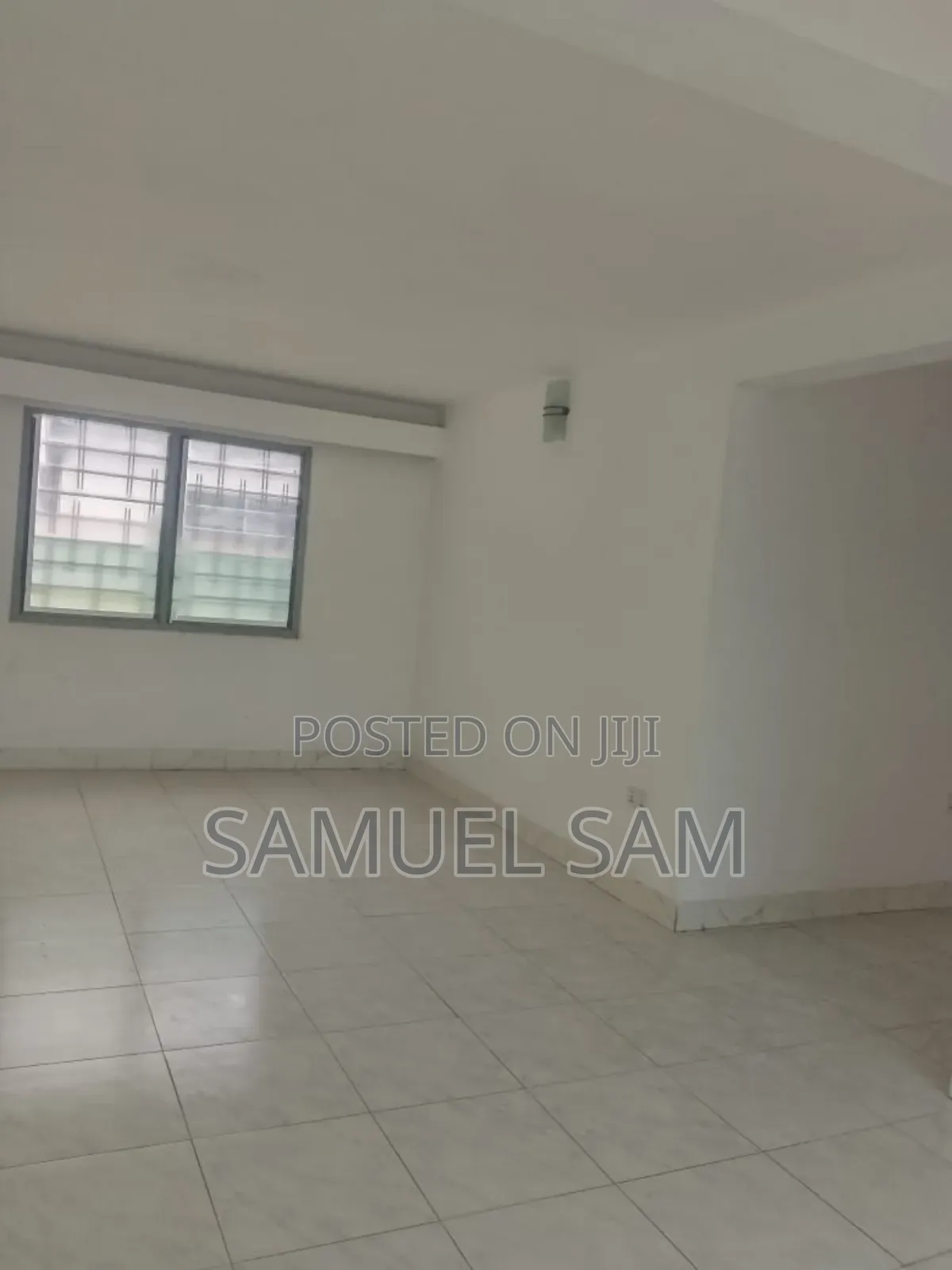 3bdrm House in Com.11, Tema Metropolitan for rent