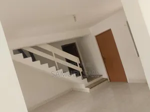 3bdrm House in Com.11, Tema Metropolitan for rent