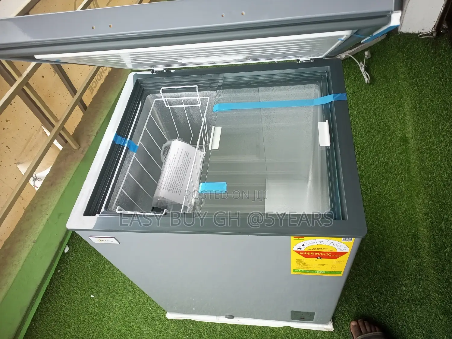 Gloomy Gold Star Chest Freezer 141l Energetic System