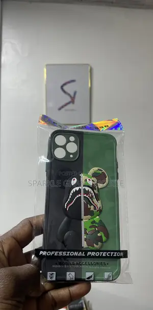 Apple iPhone 11 Pro Max Camo Shark Bear Case