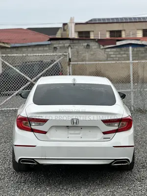 Honda Accord EX-L (1.5L 4cyl Turbo CVT) 2019 White