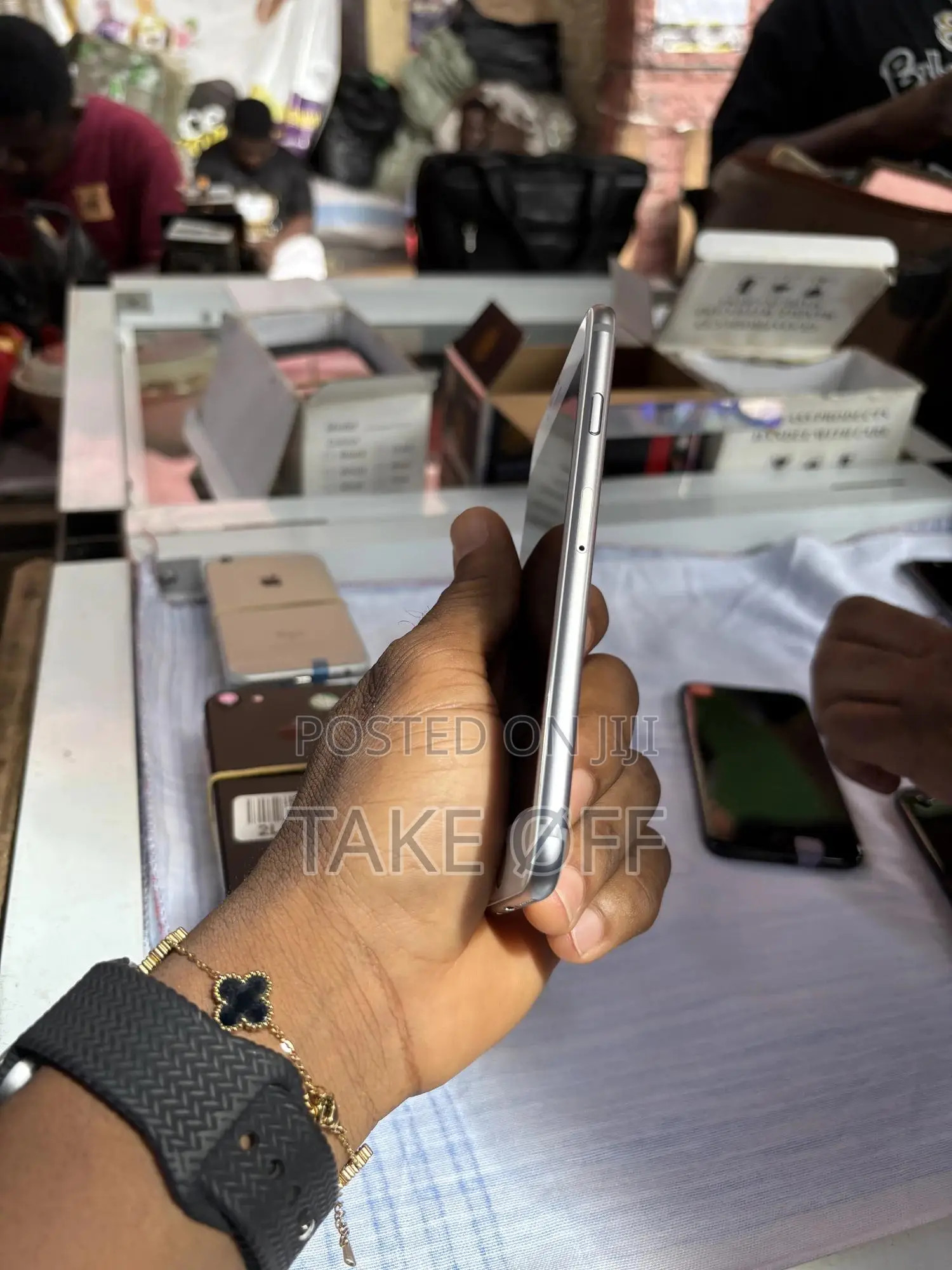 Apple iPhone 6s 128 GB Bronze