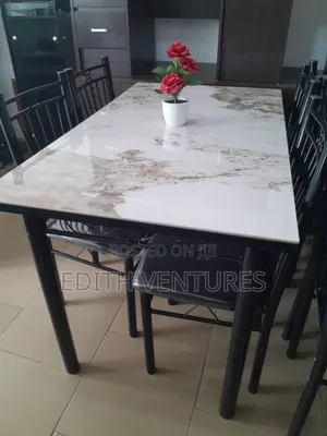 Lustrous 4 Seater Dining Set